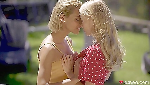 Sexy blonde in a sexy bikini with a cute mouth 18+