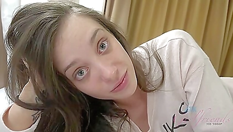 Hottie wants a blowjob before a deepthroated and creampie