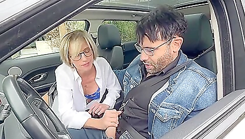 Blonde slut is riding a dick in her driver's window