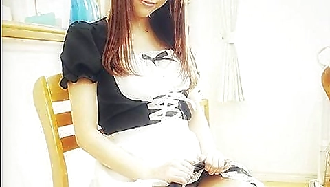 Japanese maid in a pink bikini gets pussy licked in vr porn