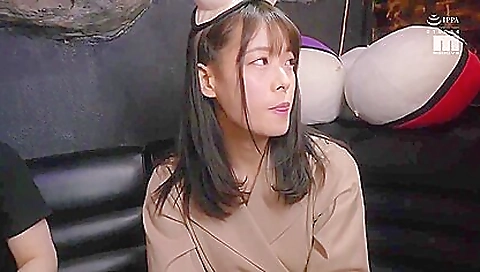 Japanese teen gets banged in an amateur japanese porn video